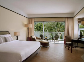 Курортный отель Aonang Villa Resort