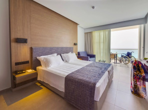 Отель Cavo Maris Beach