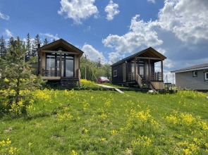 Дом Уютный домик у Игоры, белый