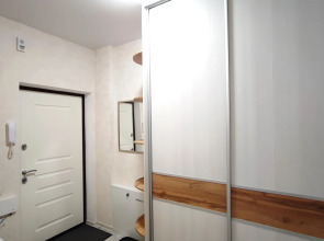 Апартаменты Panda Home с видом на мост влюблённых