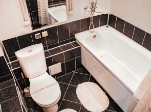 Квартира Апартаменты Квартирный Вопрос на Артема 116