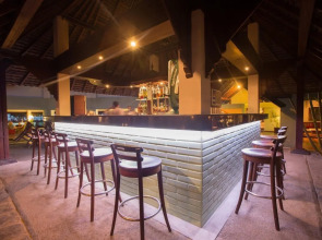 Курортный отель The Palms