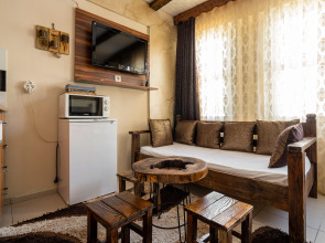 Pi Home & Apartments