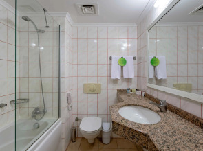 Отель Asteria Family Resort Side