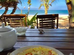 Отель Arcade Beach