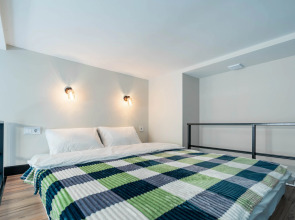 Квартира Уютная студия с дизайнерским ремонтом