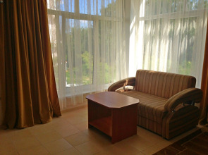 Отель Амалия