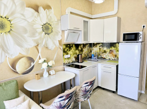 Квартира Уютная в Комплексе с Бассейном