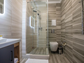 Отель Full House