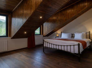 Отель Residence Kazbegi