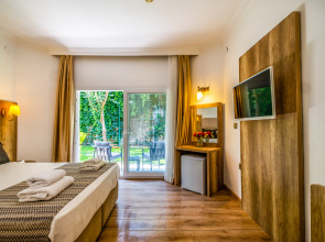 Отель Costa Bodrum City