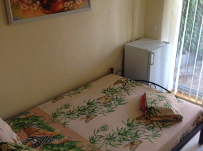 Rajskij Ugolok Guest House