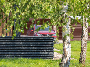 Гостевой дом Garnet Holiday