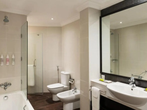 Отель Le Méridien Mina Seyahi Beach Resort & Waterpark