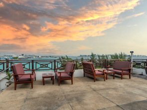 Отель Hulhule Island