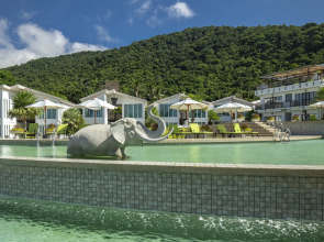 Отель Vannee Golden Sands Resort