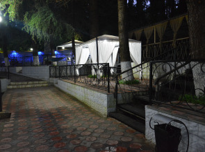 Отель Nine Brothers