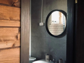 Частный дом Дом-студия на берегу озера