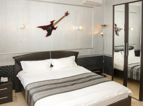 Отель Моцарт