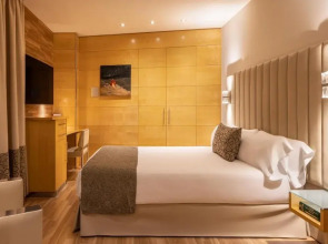 Отель Sansi Barcelona 