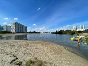 Квартира 4-х комнатная на 10-х у пляжа с озером