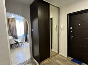 Квартира на улице 50 лет Октября 203/1