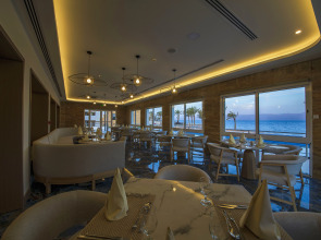 Отель Luxotel Aqaba Beach Resort & Spa Hotel