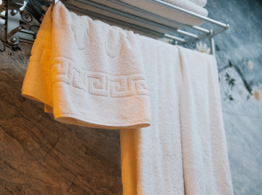 Отель The Clocktower