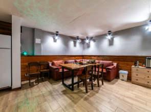 Гостевой комплекс с баней Вверх