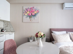 Апартаменты Студия у моря с бассейном на территории. Каравелла 112