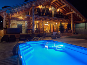 Шале Кедр 760, 5 спален, 12 гостей с бассейном и баней