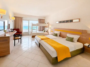 Отель Sol Azur Beach