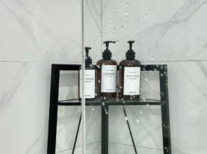 Квартира Flatirini с панорамными окнами в новом ЖК 1