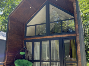 Шале Aishah House