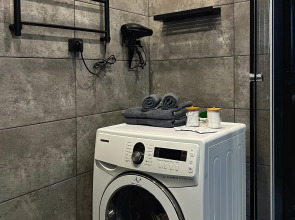 Апартаменты Granada Шикарная евро-двушка в центре города с новым ремонтом в стиле Лофт