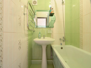 Квартира Трешка на Крутой