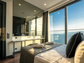 Отель Lucky Monkey