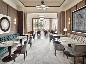 Отель Address Downtown