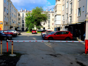 Квартира Стильная Современная с Проектором для Уютных Вечеров в Историческом Центре Города