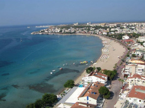 Отель Tuntas Beach Altinkum