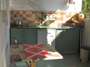 Dom Pod Zvezdopadom Guest House