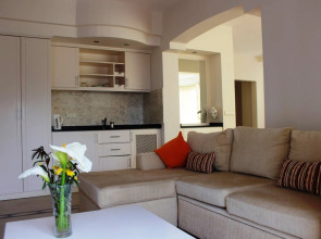 Отель Golden Life Heights Deluxe Suite