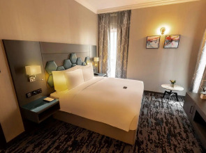 Edge Creekside Hotel