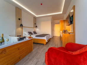 Отель Kalkan Beach Park