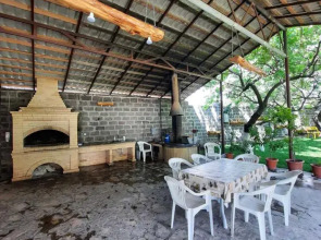 Отель Chez Yvette