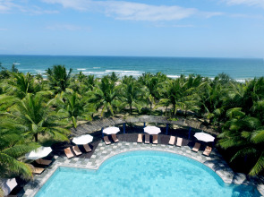 Отель Le Belhamy Resort And Spa