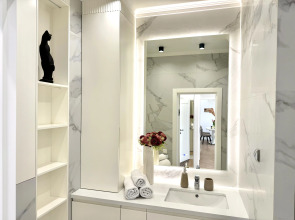 Квартира Роскошная с Дизайнерским Люкс Решением и Видом на Реку и Москва-Сити