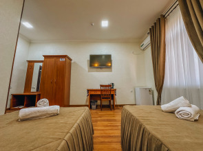 Отель Pakhlavon Hotel