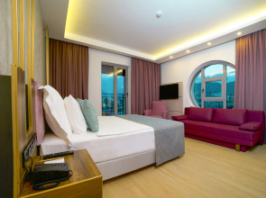 Отель Leaf Port Boutique