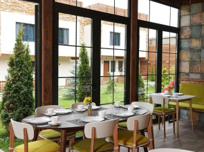 Отель Taniqinn Dilijan Cottages